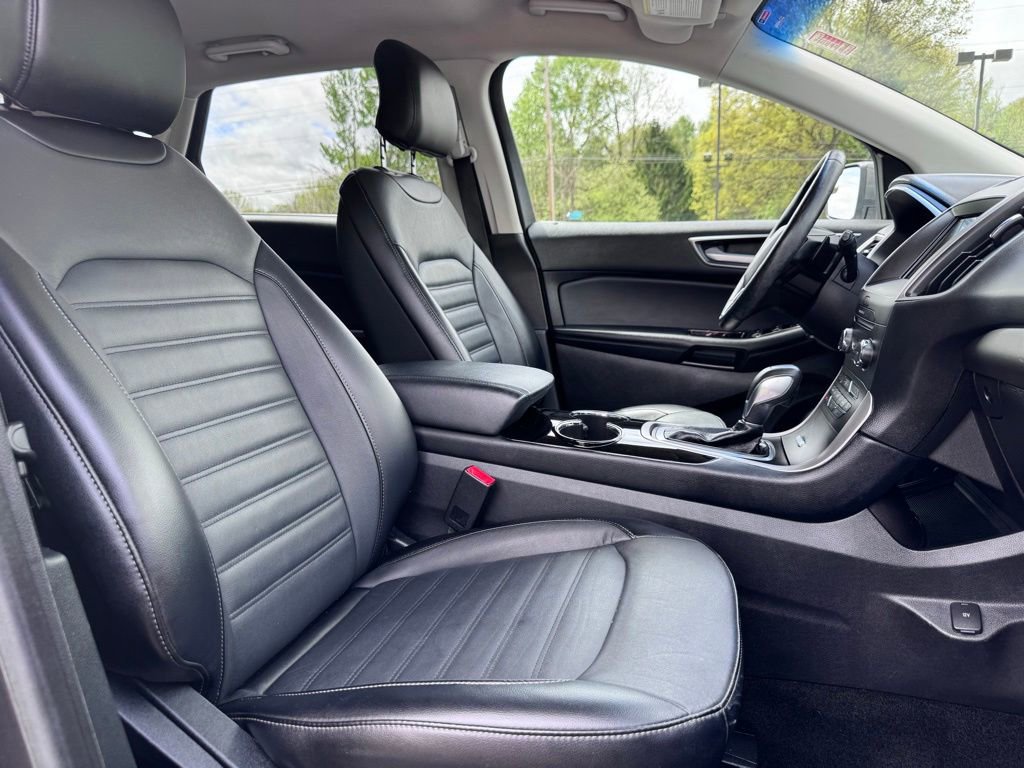 Certified 2018 Ford Edge SEL w/ Equipment Group 201A AWD/4WD image 17