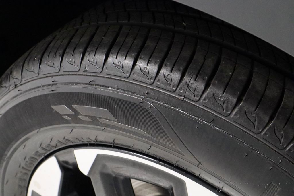 Used 2025 Kia Sorento S FWD image 20