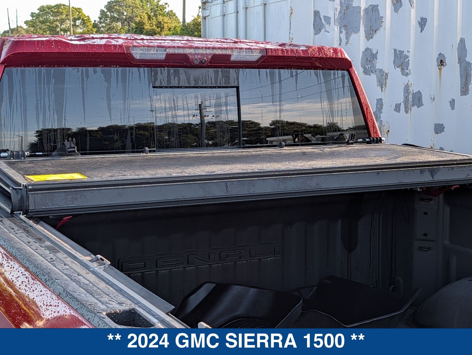 Used 2024 GMC Sierra 1500 Denali w/ Technology Package AWD/4WD image 18