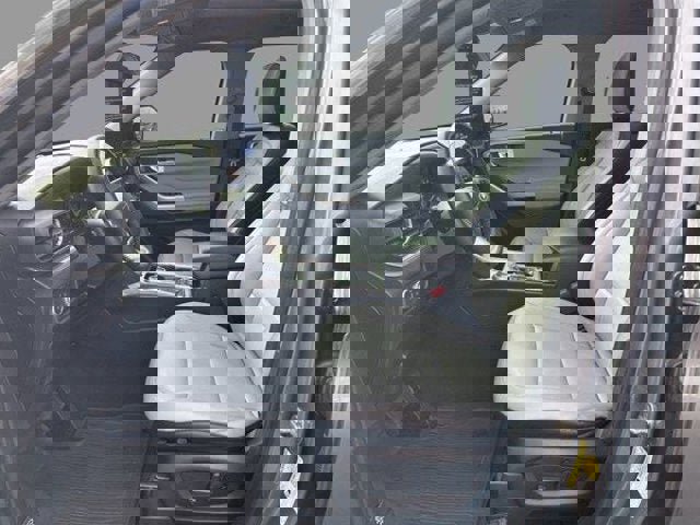 Certified 2021 Ford Explorer XLT w/ Equipment Group 202A image 13