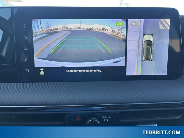 Used 2025 Nissan Kicks SR image 32