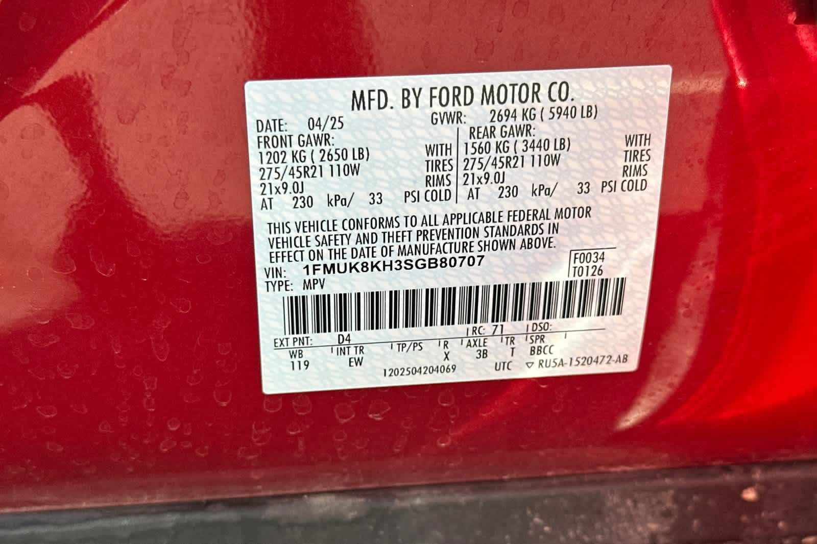 Certified 2025 Ford Explorer ST-Line w/ ST-Line Street Pack AWD/4WD image 31