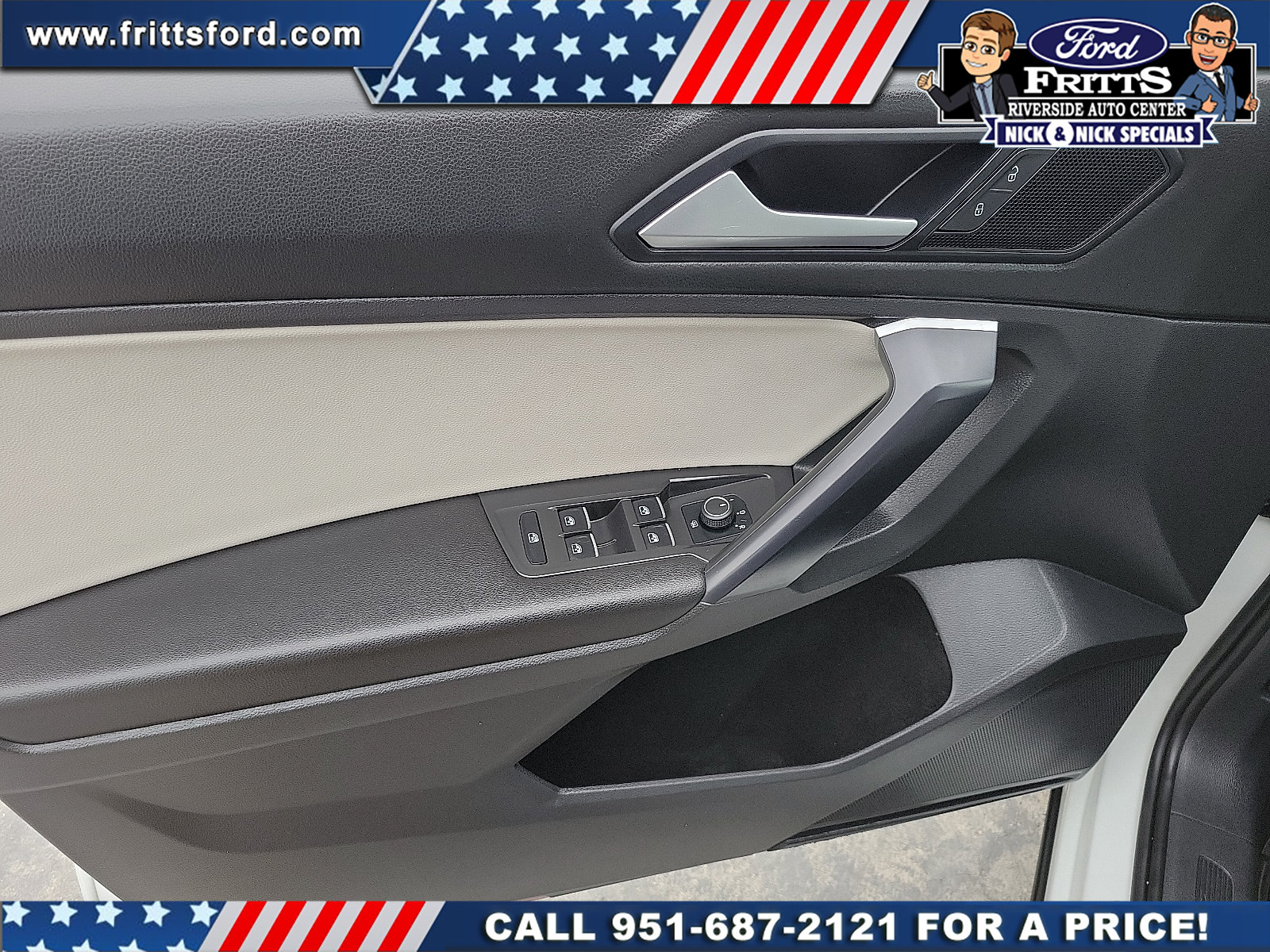Used 2021 Volkswagen Tiguan SE w/ Panoramic Sunroof Package FWD image 12