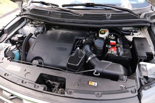 Certified 2017 Ford Explorer XLT FWD image 29