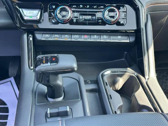 Used 2023 GMC Sierra 1500 AT4 w/ AT4 Premium Package AWD/4WD image 15