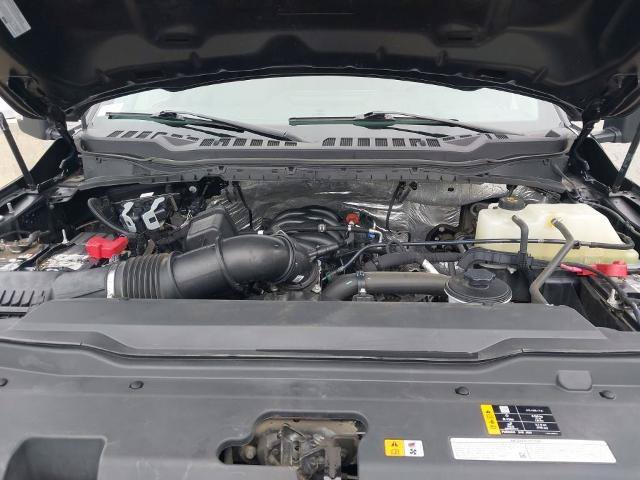 Certified 2023 Ford F550 4x4 Regular Cab Super Duty image 23