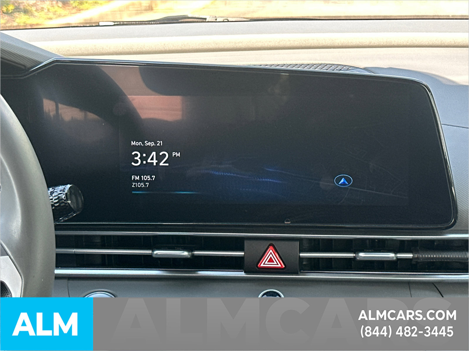 Used 2025 Hyundai Elantra SEL FWD image 31