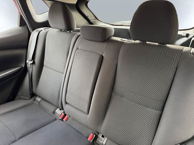 Used 2017 Nissan Rogue Sport S w/ S Appearance Package FWD image 15