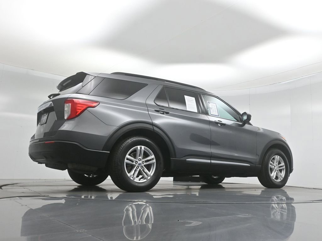 Certified 2022 Ford Explorer XLT image 53