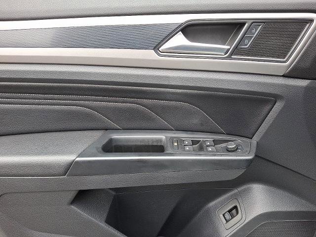 Used 2020 Volkswagen Atlas Cross Sport SEL image 12