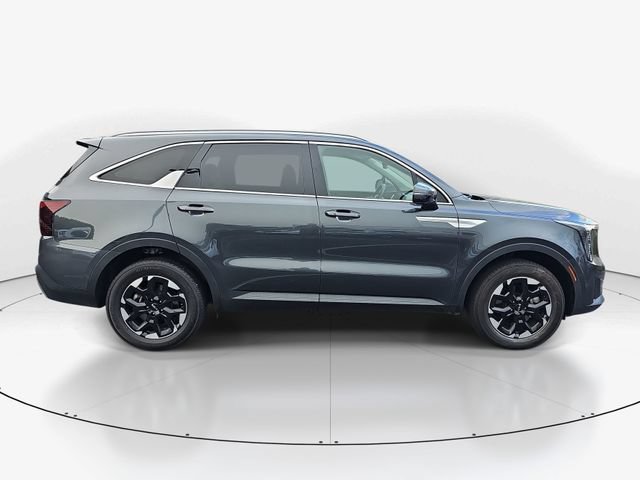 Used 2024 Kia Sorento S AWD/4WD image 2