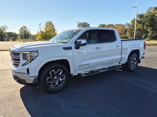 Used 2024 GMC Sierra 1500 SLT w/ SLT Premium Package AWD/4WD image 8