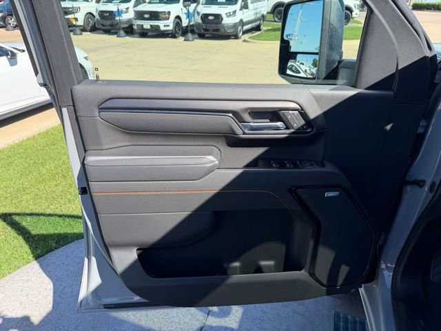 Used 2025 GMC Sierra 2500 AT4 w/ AT4 Premium Plus Package AWD/4WD image 8