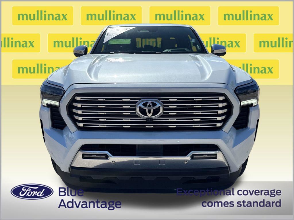 Used 2024 Toyota Tacoma Limited w/ Limited Package (LT) image 12