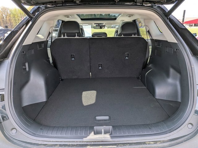 Used 2025 Kia Sportage EX w/ Premium Package FWD image 31