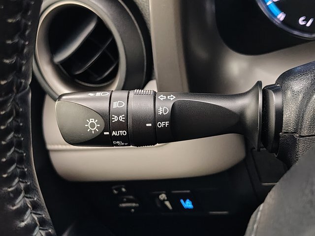 Used 2017 Toyota RAV4 Limited w/ Advanced Technology Package AWD/4WD image 38