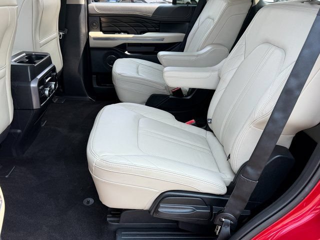 Certified 2020 Ford Expedition Platinum AWD/4WD image 6
