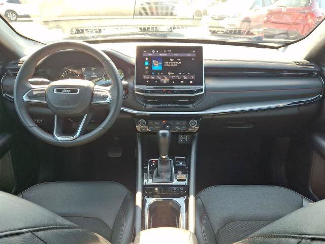 Used 2024 Jeep Compass Trailhawk AWD/4WD image 10