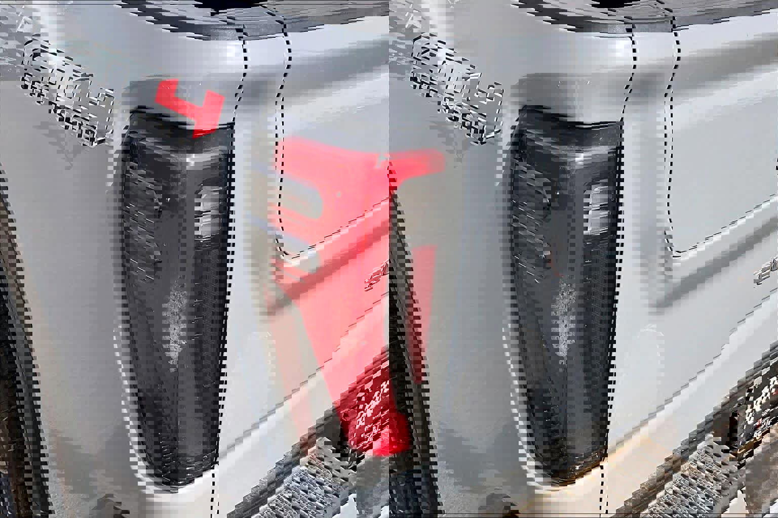 Used 2025 GMC Sierra 2500 AT4 w/ AT4 Premium Plus Package image 29