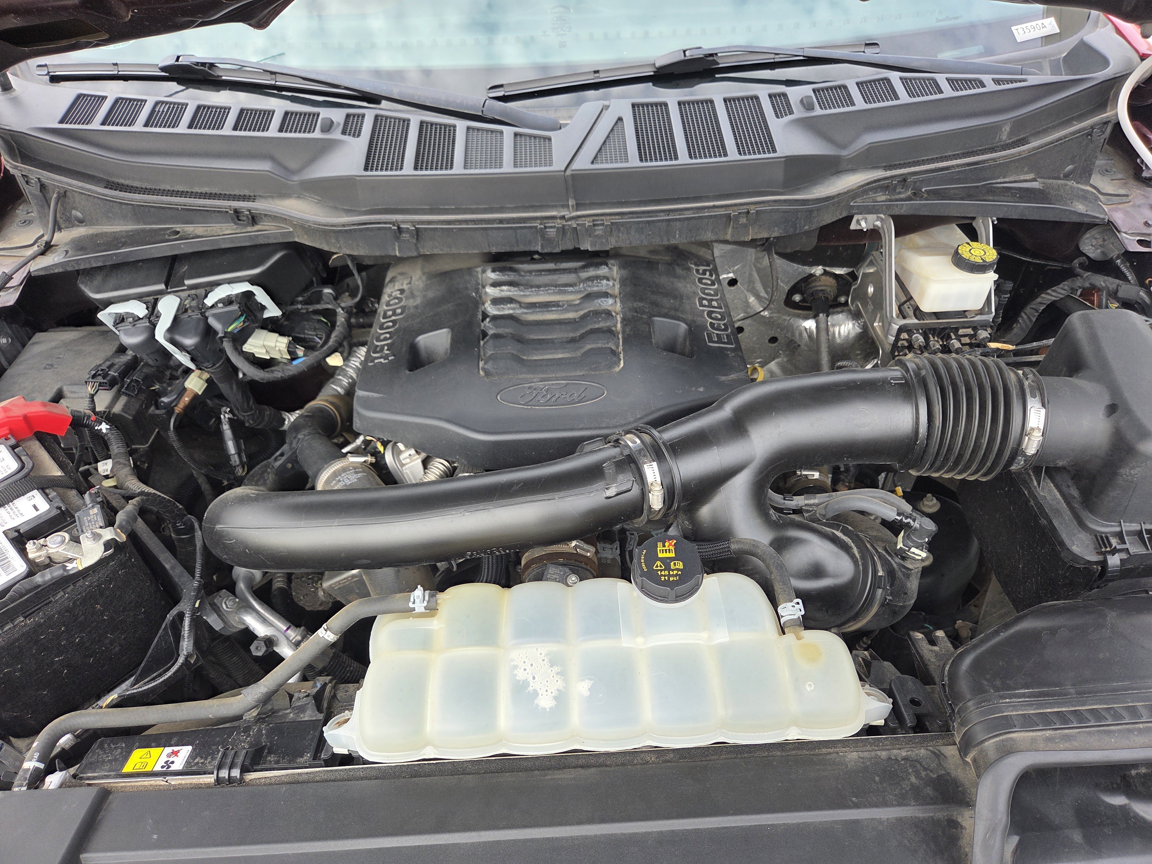 Certified 2022 Ford F150 Lariat w/ Equipment Group 502A High AWD/4WD image 9