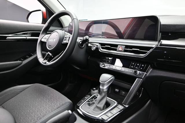 Used 2024 Kia Seltos X-Line AWD/4WD image 11