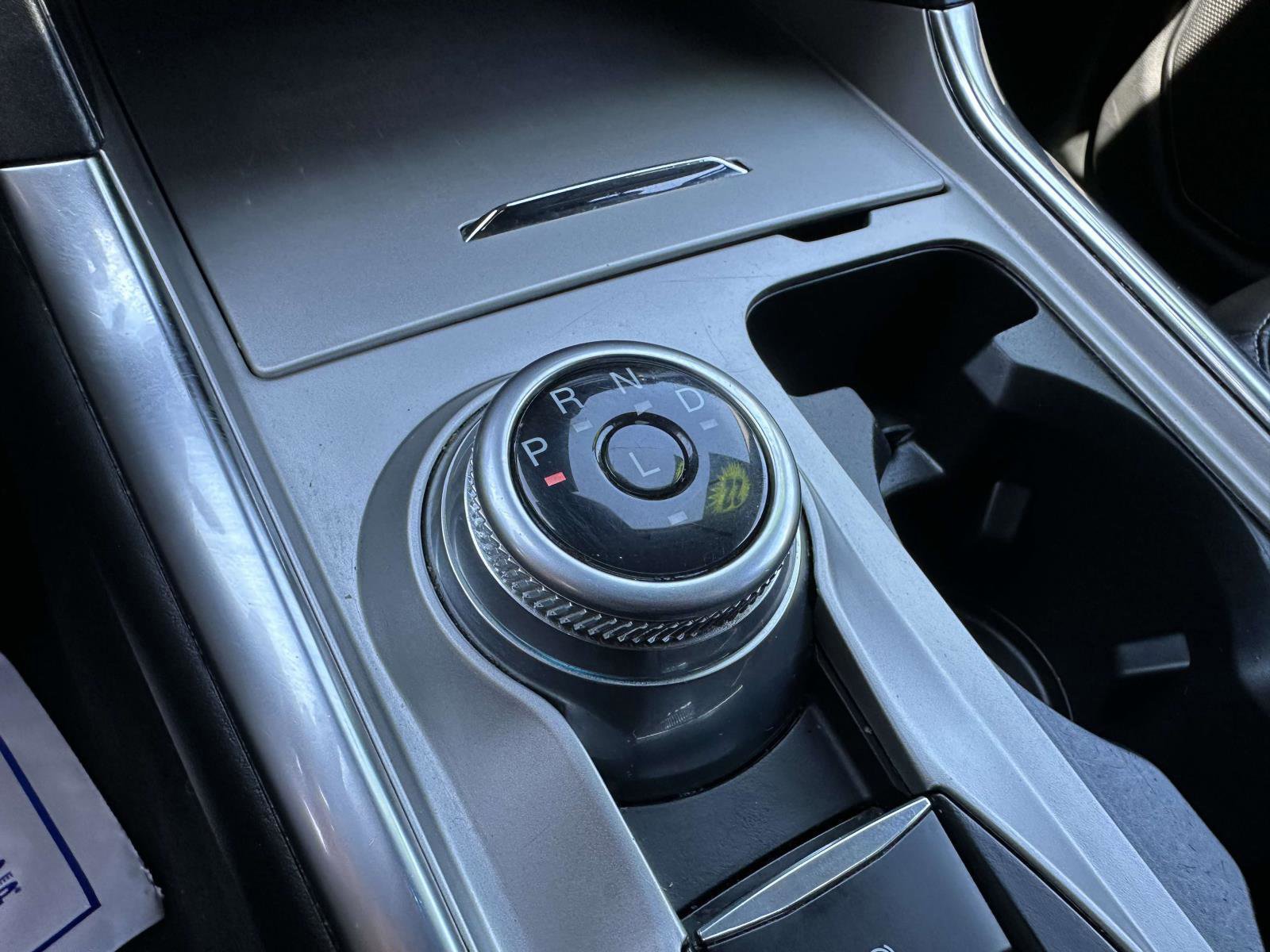 Certified 2022 Ford Explorer XLT w/ Equipment Group 202A AWD/4WD image 22