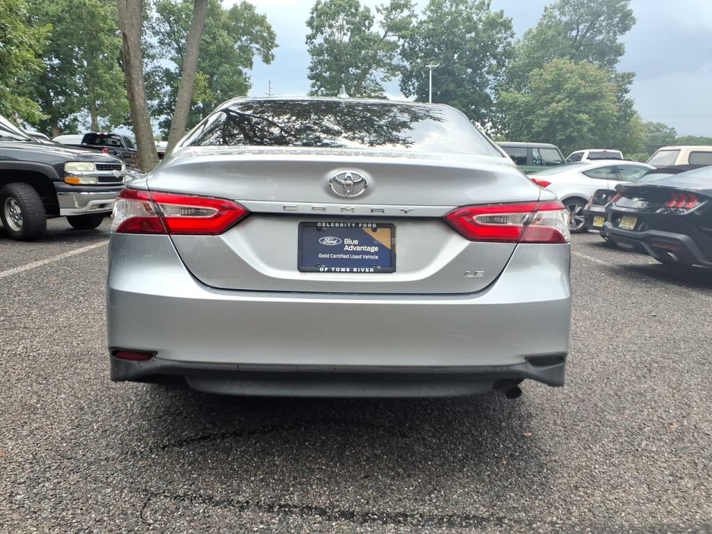 Used 2019 Toyota Camry LE w/ Convenience Package FWD image 3