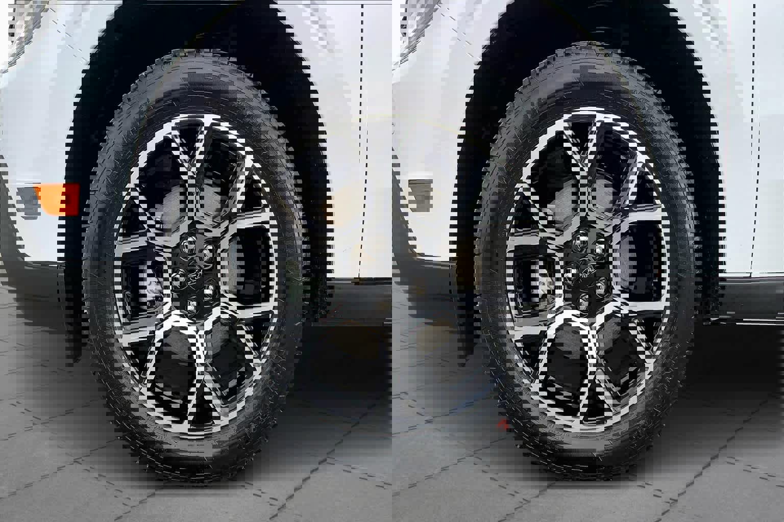 Certified 2025 Ford Maverick Lariat w/ 4K Tow Package image 12