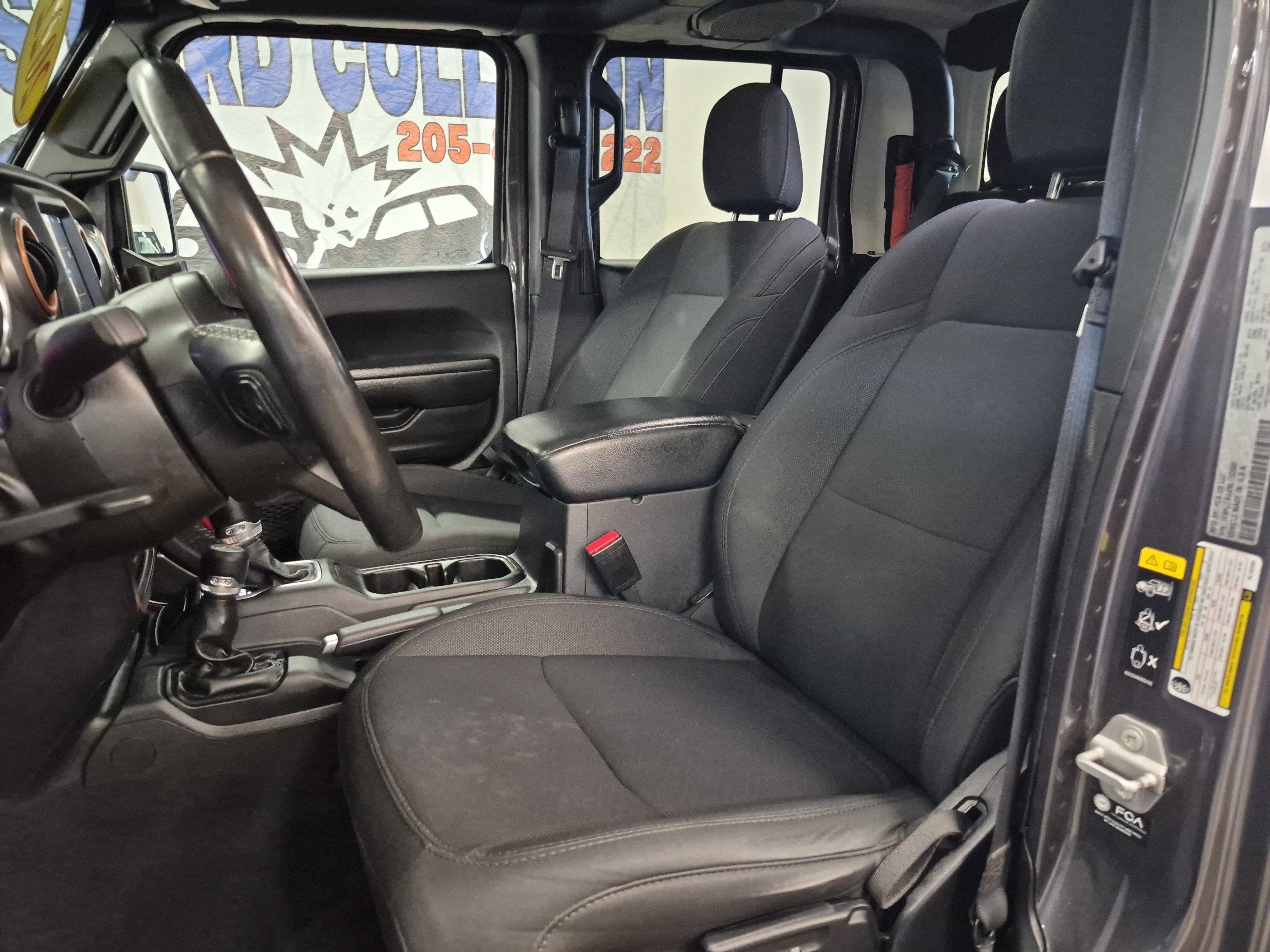 Used 2022 Jeep Gladiator Sport AWD/4WD image 13