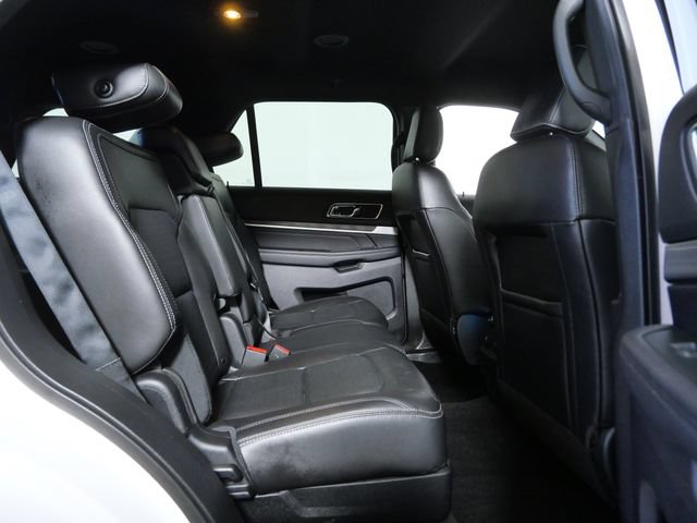 Certified 2018 Ford Explorer Limited w/ Equipment Group 301A AWD/4WD image 9