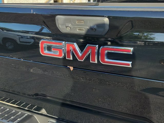 Used 2022 GMC Sierra 2500 AT4 w/ AT4 Premium Plus Package AWD/4WD image 7