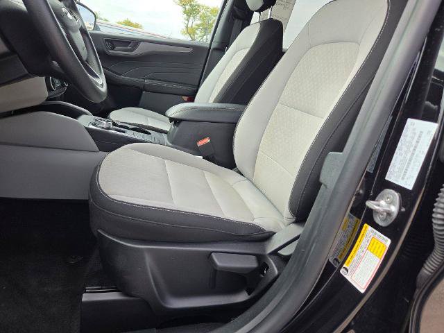 Certified 2025 Ford Escape Active FWD image 19