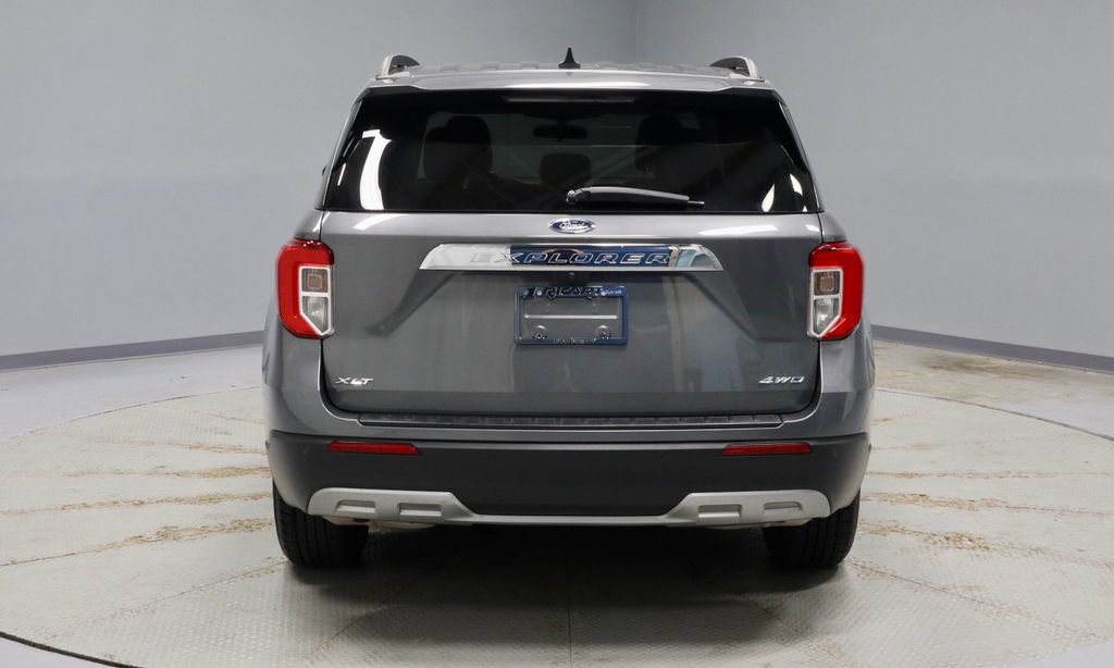 Certified 2023 Ford Explorer XLT w/ Equipment Group 202A AWD/4WD image 11