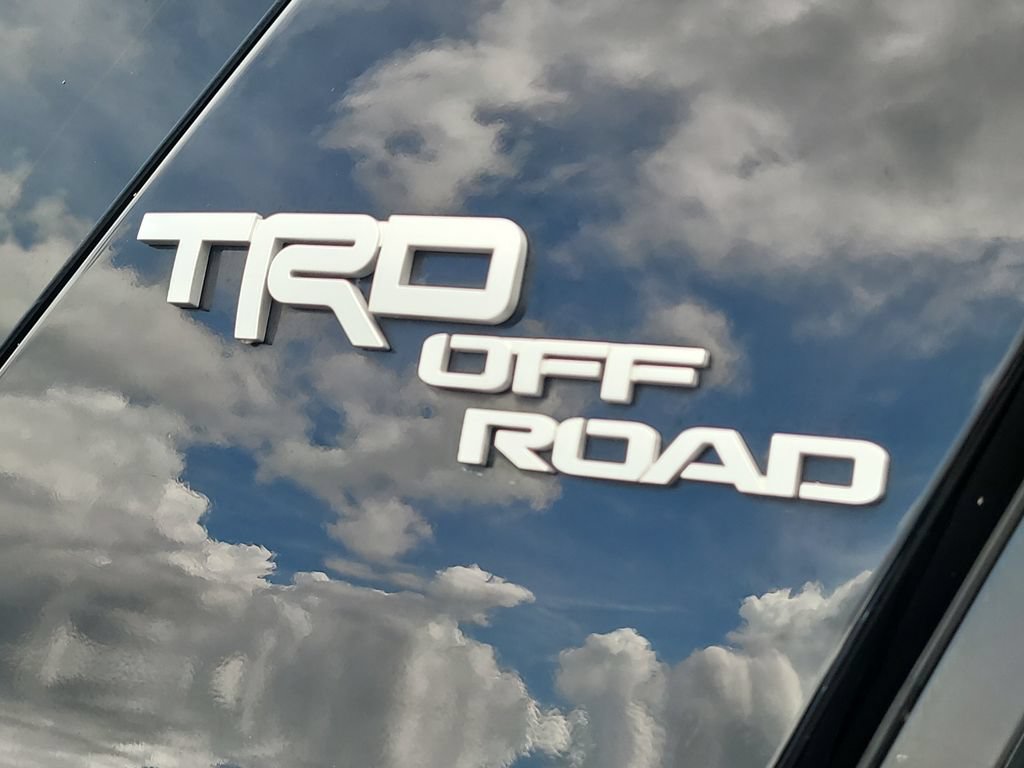 Used 2023 Toyota 4Runner TRD Off-Road Premium w/ Moonroof Package AWD/4WD image 7