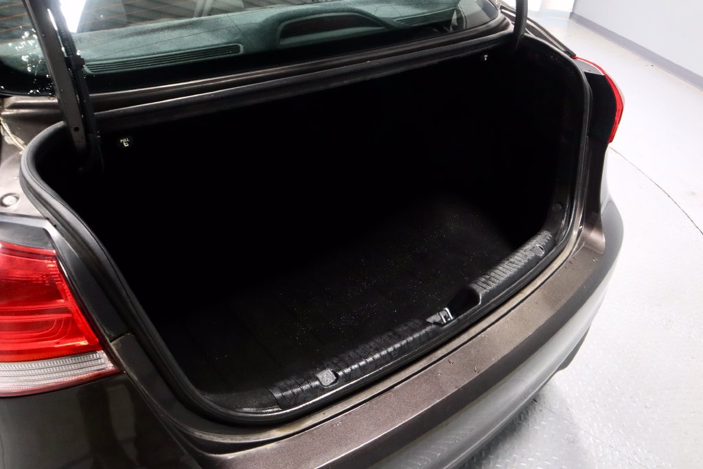 Used 2017 Kia Forte LX FWD image 11