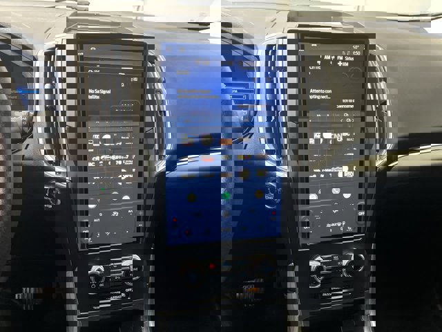 Certified 2024 Ford Edge Titanium image 16