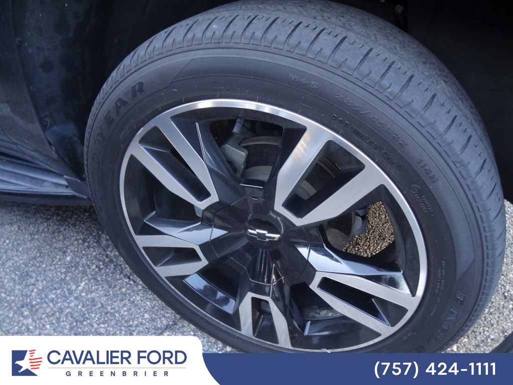 Used 2019 Chevrolet Suburban Premier AWD/4WD image 15