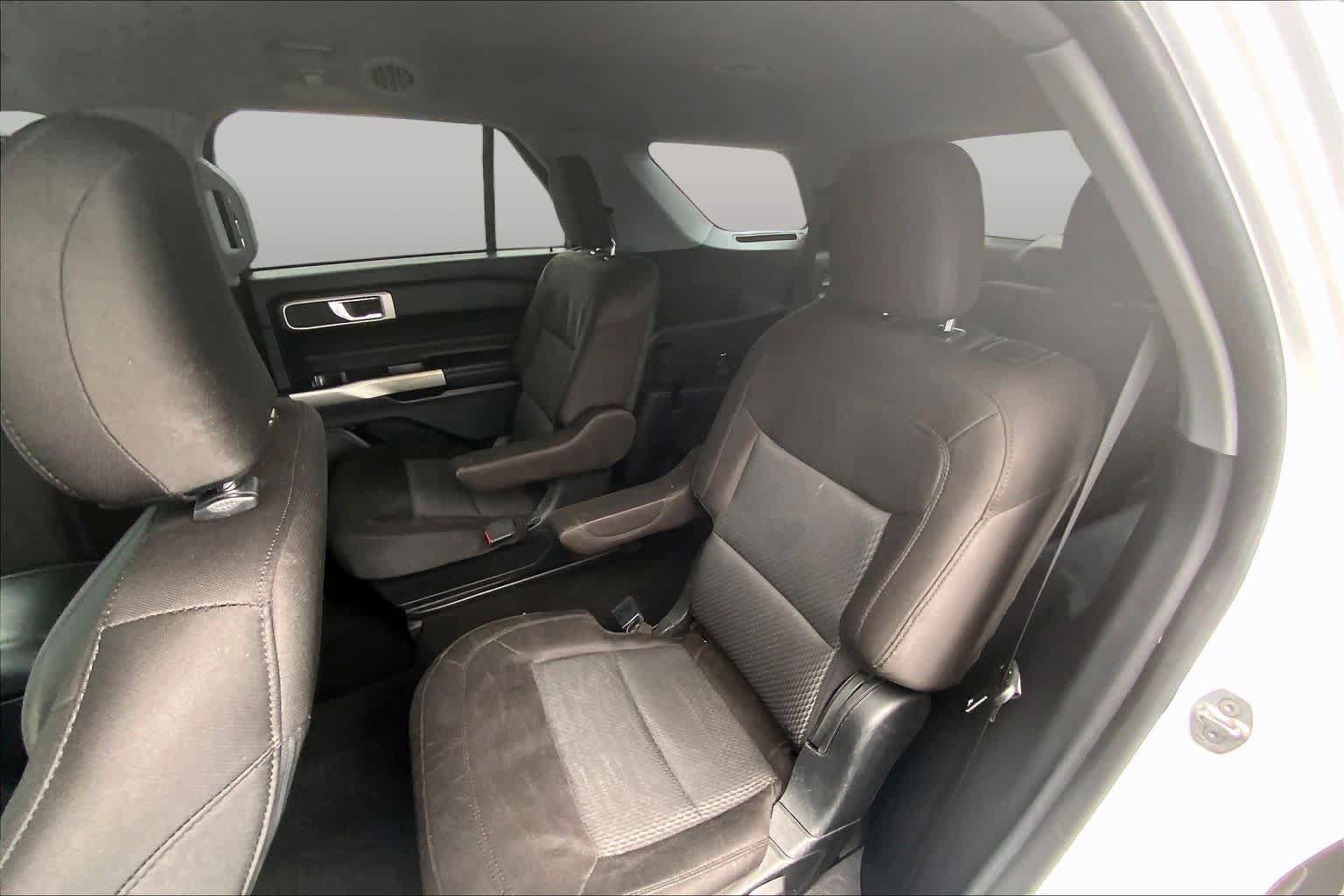 Certified 2022 Ford Explorer XLT RWD image 21