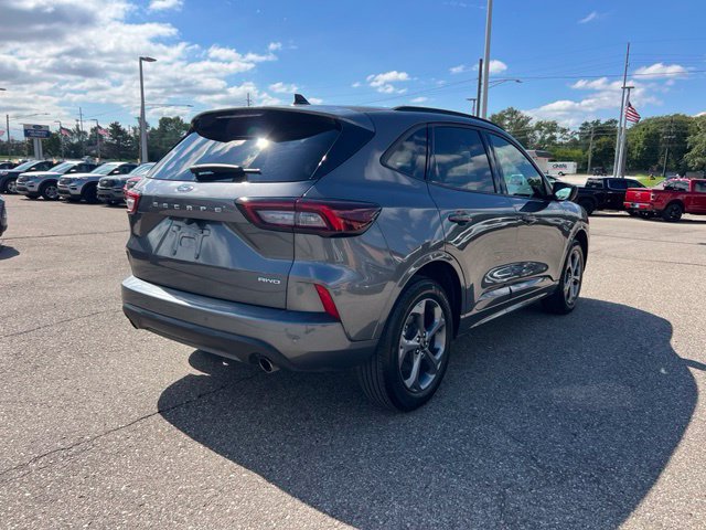 Certified 2024 Ford Escape ST-Line w/ Tech Pack #1 AWD/4WD image 4