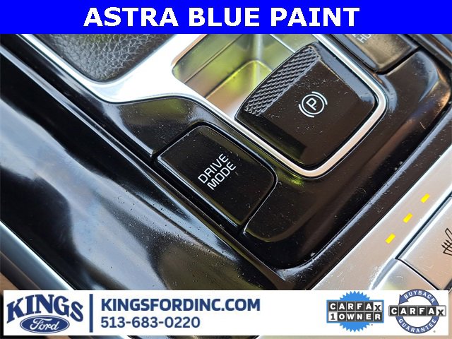 Used 2024 Kia Carnival EX image 17