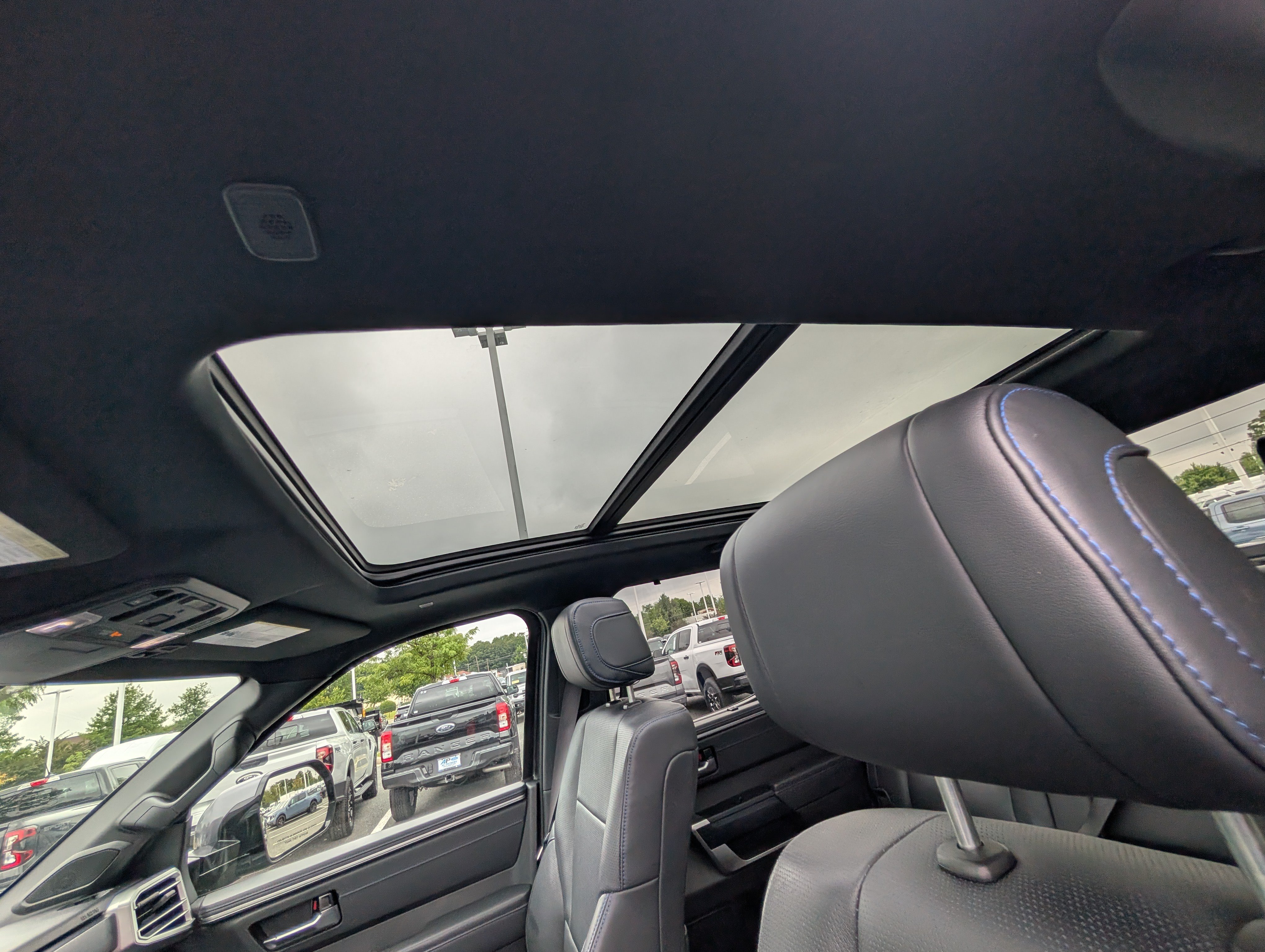 Used 2024 Toyota Tundra Platinum AWD/4WD image 19