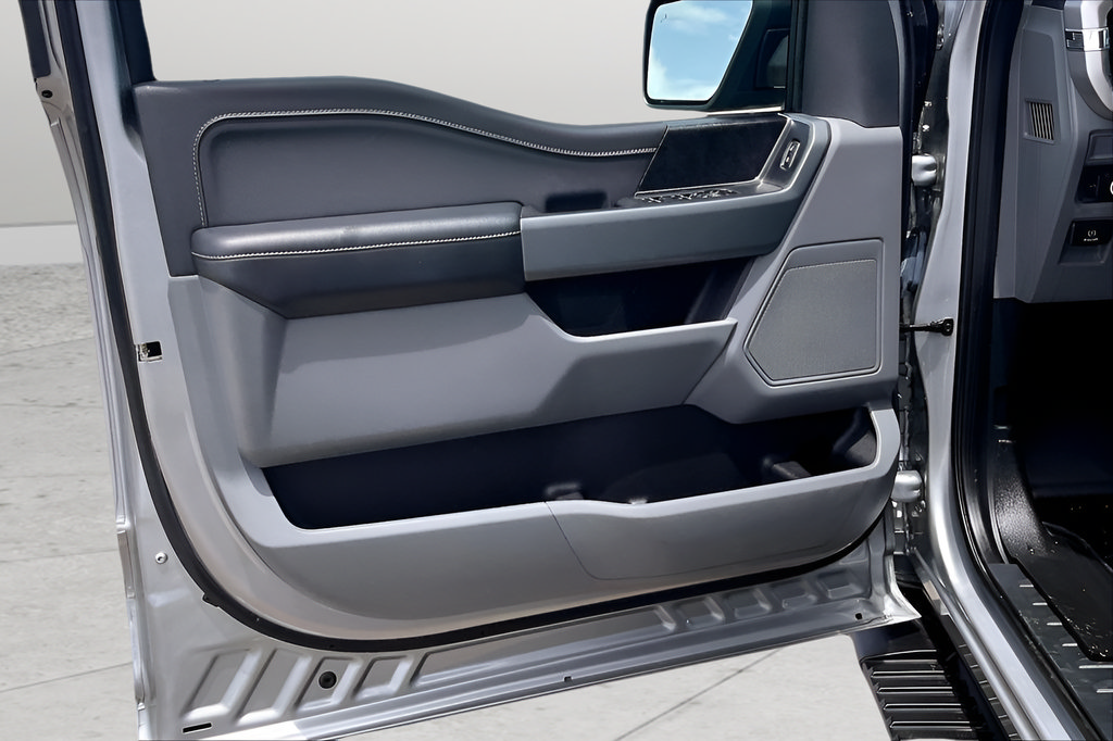 Certified 2023 Ford F150 XLT RWD image 16