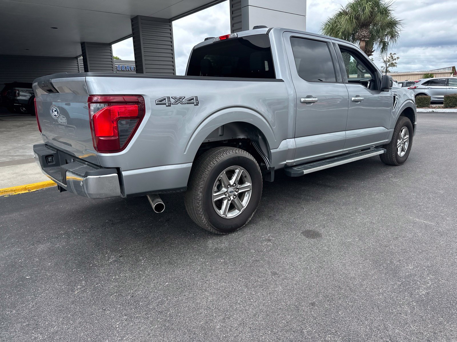Certified 2025 Ford F150 XLT w/ Equipment Group 301A Standard AWD/4WD image 5
