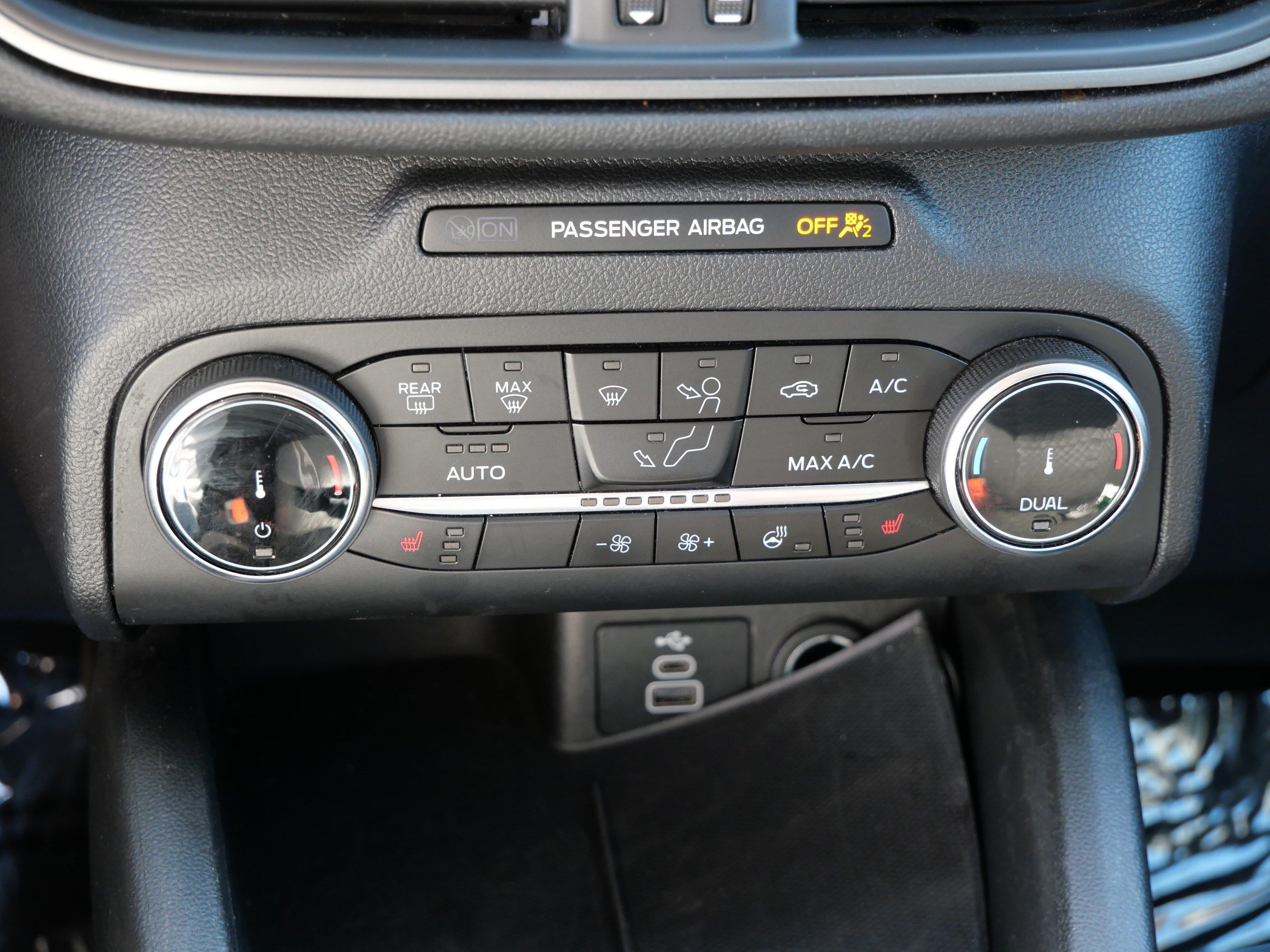 Certified 2024 Ford Escape Active AWD/4WD image 23