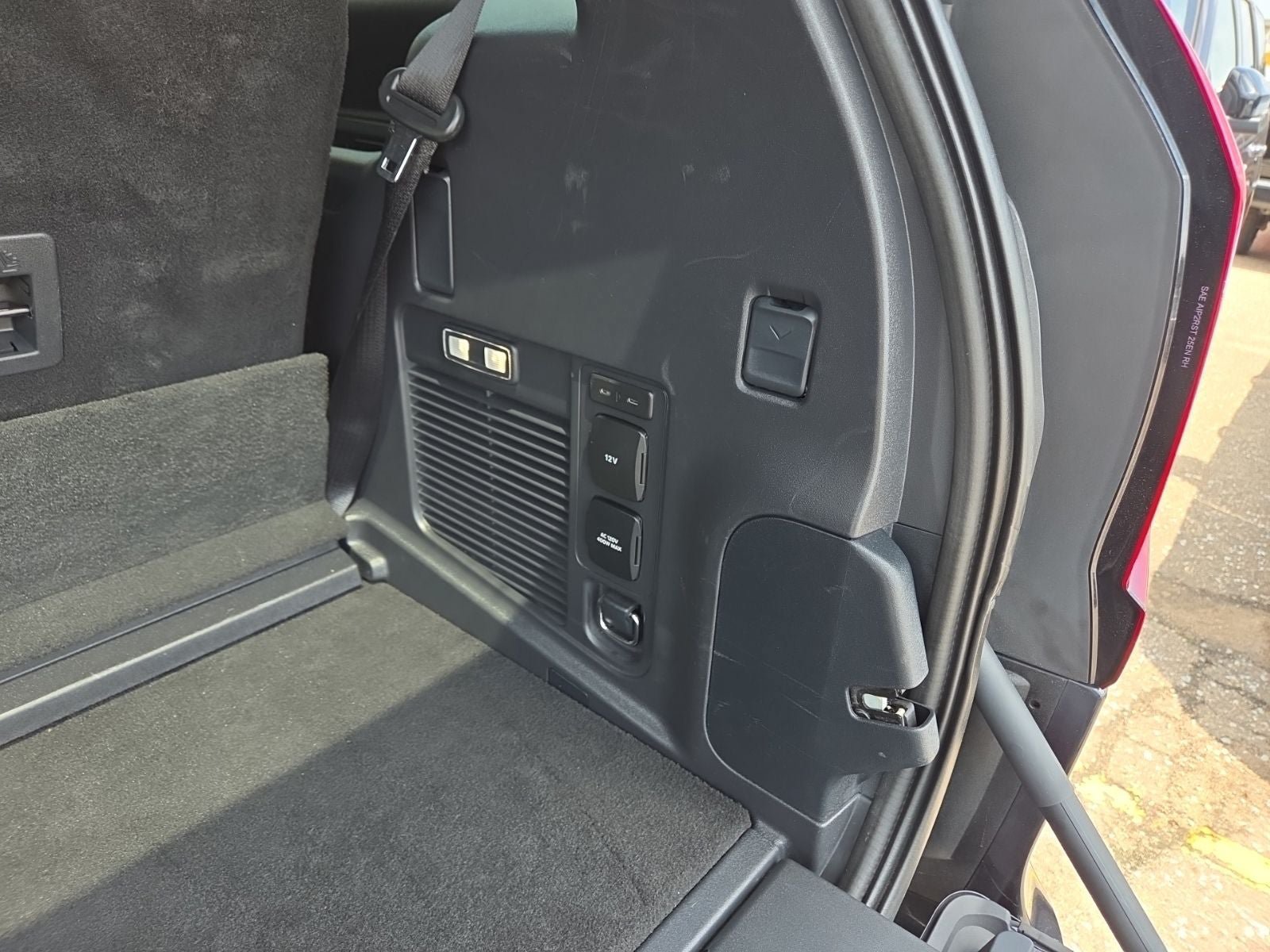 Certified 2025 Ford Expedition Active AWD/4WD image 10