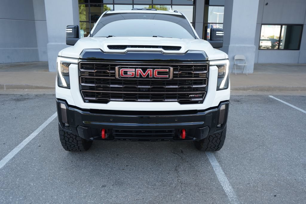 Used 2024 GMC Sierra 2500 AT4X AWD/4WD image 3