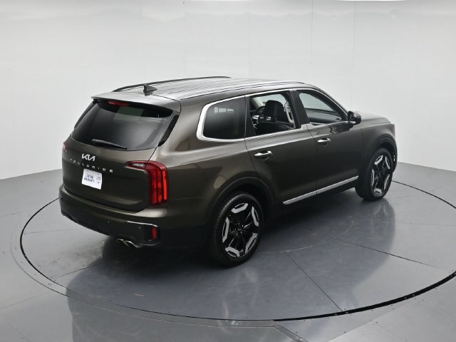 Used 2025 Kia Telluride S FWD image 42