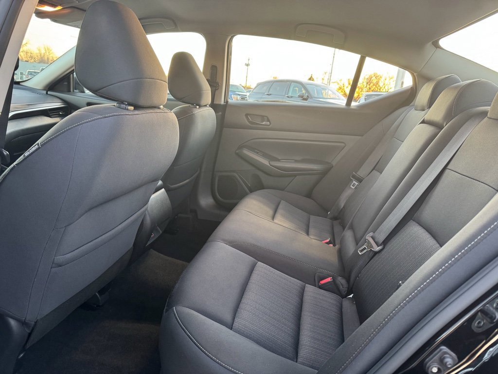 Used 2024 Nissan Altima 2.5 SV image 21