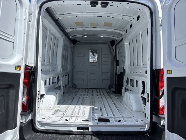 Certified 2023 Ford Transit 250 Medium Roof AWD image 11