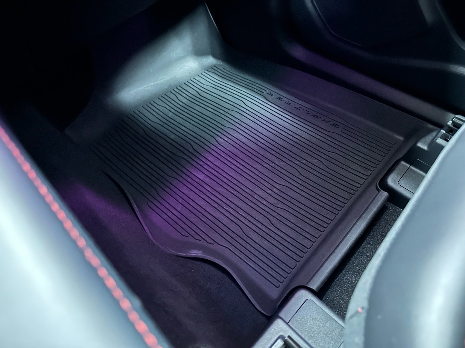 Certified 2025 Ford Explorer ST image 37